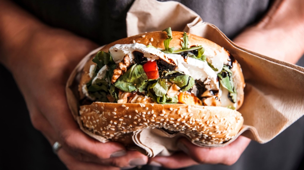 where to find best bagel in brooklyn